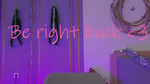 Mia online show from January 2025 11:15:02 AM