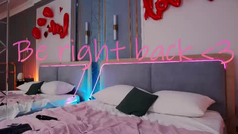 Mia online show from February 2025 11:28:02 AM