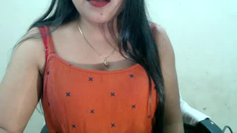 Snapshot of smiley_queen99 chatting on July 2026 03:38:02 PM smiley online show from July 2026 03:38:02 PM
