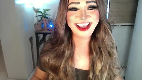 Snapshot of smokeprincess chatting on January 2025 02:15:02 PM Amanda online show from January 2025 02:15:02 PM