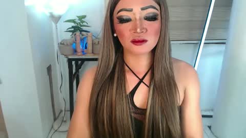 Snapshot of smokeprincess chatting on February 2025 01:51:01 AM Amanda online show from February 2025 01:51:01 AM