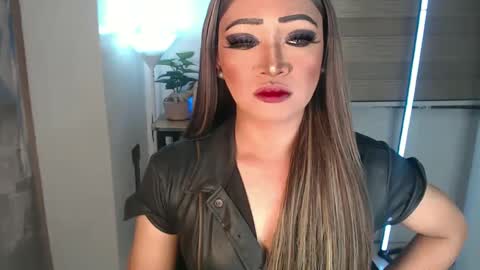 Snapshot of smokeprincess chatting on March 2025 08:21:02 PM Amanda online show from March 2025 08:21:02 PM