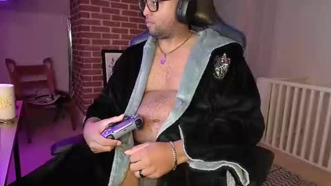 Smoothj2011 online show from April 2026 08:28:02 AM