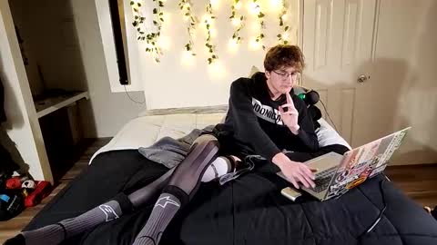 SmoothSyn online show from February 2026 04:10:02 AM