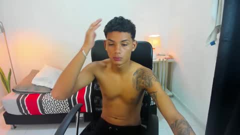 Snapshot of snak_master1 chatting on October 2025 02:39:02 PM snak_master1 online show from October 2025 02:39:02 PM