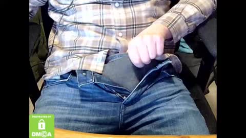 Sneakybill online show from February 2025 09:52:02 PM