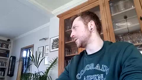 Snapshot of snoecks chatting on February 2026 10:25:02 AM snoecks online show from February 2026 10:25:02 AM