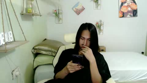 snow_2000 online show from February 2026 05:44:01 AM