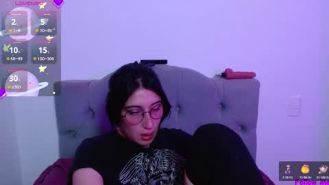 IG     OF red moonn online show from December 2024 05:31:02 PM