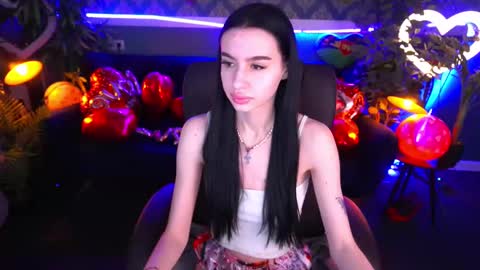 snow_whiteeex online show from February 2025 06:43:02 AM