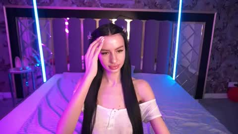 snow_whiteeex online show from March 2026 06:52:01 AM