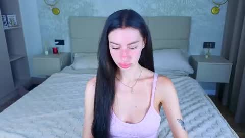 Snapshot of snow_whiteeex chatting on June 2026 04:13:01 AM snow_whiteeex online show from June 2026 04:13:01 AM