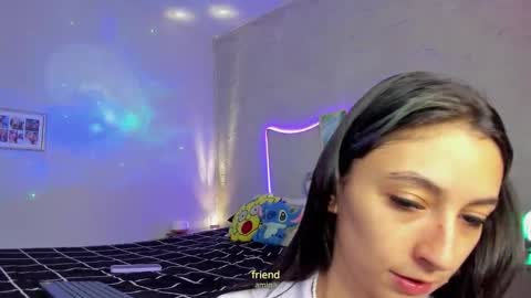 snowbabyxox online show from November 2025 08:53:01 PM