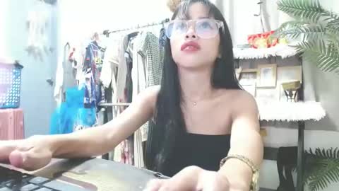 snowballkyut online show from March 2026 04:35:01 PM