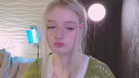 Ellie online show from May 2026 05:35:01 AM