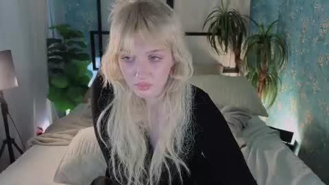 Ellie online show from June 2026 05:38:02 AM