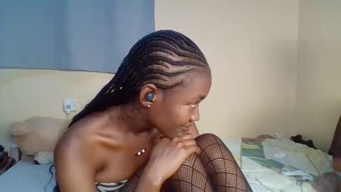 Snowie eyes online show from January 2026 12:54:02 PM