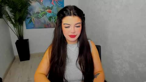Snapshot of snowingwinter chatting on May 2026 07:30:02 PM snowingwinter online show from May 2026 07:30:02 PM