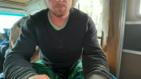 snowtrooper888 online show from May 2026 12:01:01 PM