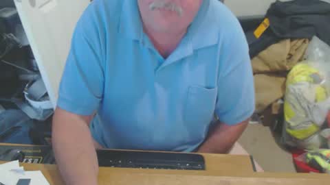 Snapshot of snwplwdrvr chatting on October 2025 07:56:02 PM snwplwdrvr online show from October 2025 07:56:02 PM