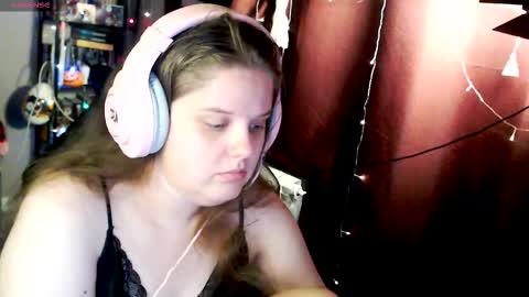 Snapshot of so_cute777 chatting on November 2025 02:10:01 AM so cute777 online show from November 2025 02:10:01 AM