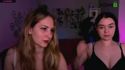 Snapshot of so_hot_rosalie chatting on June 2026 07:14:01 PM so_hot_rosalie online show from June 2026 07:14:01 PM