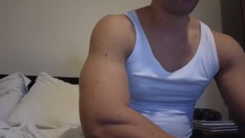 Snapshot of so_thick chatting on October 2025 03:40:01 PM luca -   online show from October 2025 03:40:01 PM