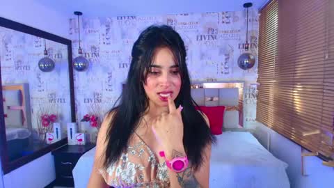 sofiia online show from May 2026 01:07:01 PM