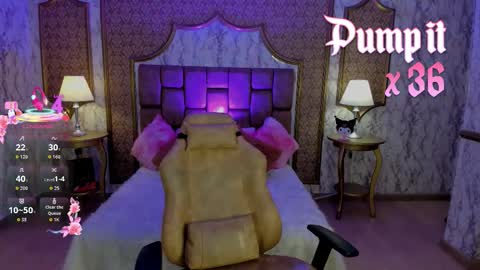 Snapshot of soffiqueen chatting on September 2025 12:54:01 PM Schedule 1400 - 2100 gtm-5 online show from September 2025 12:54:01 PM