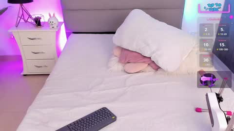 Sofia online show from January 2025 09:47:02 PM