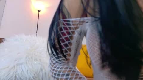 sofhia cruz online show from March 2025 02:30:02 AM