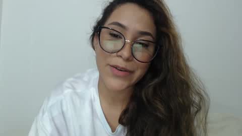 Snapshot of sofi4__ chatting on February 2025 07:06:02 AM sofi online show from February 2025 07:06:02 AM