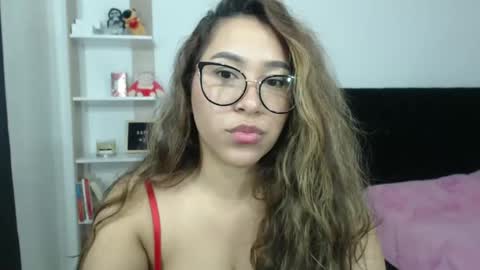 Snapshot of sofi4__ chatting on March 2025 09:02:01 AM sofi online show from March 2025 09:02:01 AM