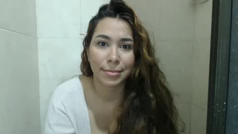 Snapshot of sofi4__ chatting on September 2025 06:13:02 AM sofi online show from September 2025 06:13:02 AM