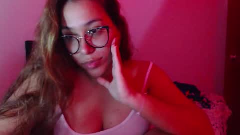 Snapshot of sofi4__ chatting on October 2025 06:14:01 AM sofi online show from October 2025 06:14:01 AM