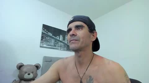 SOFI AND SANTY online show from February 2026 01:15:02 AM