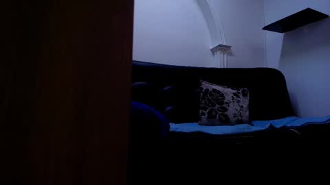 Sofia online show from November 2025 12:16:01 PM