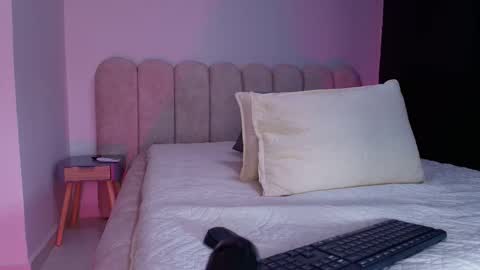 Sofia online show from November 2025 11:51:02 AM