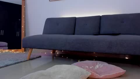 Sofi smith   online show from January 2025 04:11:02 PM