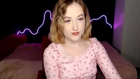 Snapshot of sofi_x_moon chatting on February 2026 02:04:01 AM Sofi online show from February 2026 02:04:01 AM