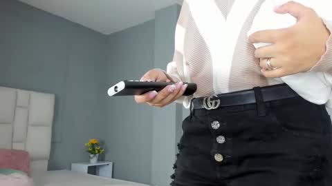 sofia__salazar online show from February 2026 12:19:01 PM