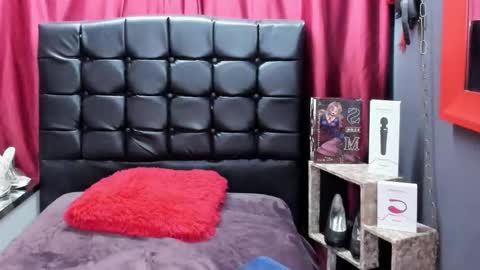 Miss Sofi online show from March 2026 11:27:01 AM