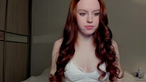 Snapshot of sofia_flowers chatting on May 2026 05:08:01 PM sofia_flowers online show from May 2026 05:08:01 PM