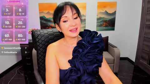 Sofia online show from October 2025 12:56:01 PM