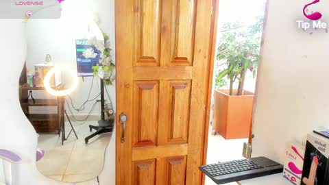 sofia online show from April 2026 03:45:01 PM