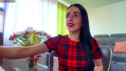 Sofia Kuleth  online show from February 2025 12:20:01 PM