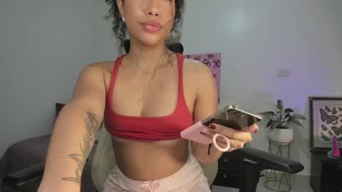 Snapshot of sofia_mendez01 chatting on February 2025 02:14:01 AM SofiONLYFANS sofia storm online show from February 2025 02:14:01 AM