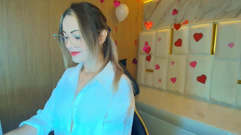 Snapshot of sofia_nova_tf chatting on February 2026 02:07:01 PM sofi online show from February 2026 02:07:01 PM
