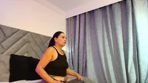 sofia_owens2 online show from September 2025 11:21:01 AM