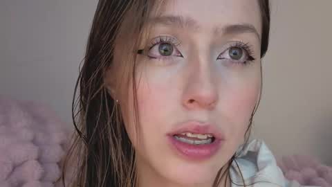     online show from October 2025 03:51:02 AM